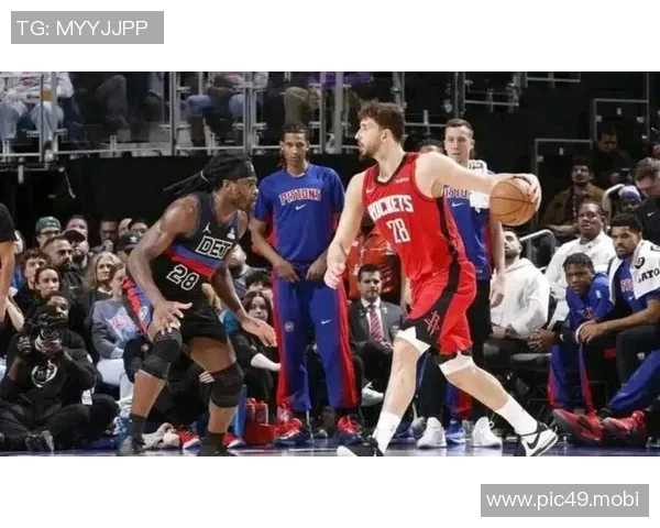 打架亲兄弟！活塞主帅：杜伦与斯图尔特情同兄弟出手是本能反应