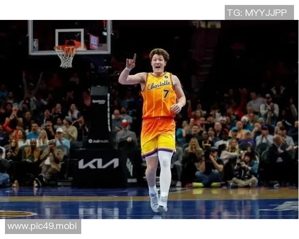 黄蜂新秀克尼佩尔成为NBA历史上最快命中200+三分的球员 黄蜂新秀克尼佩尔成为NBA历史上最快命中200+三分的球员